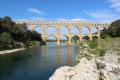 Pont du Gard enjambant le Gardon